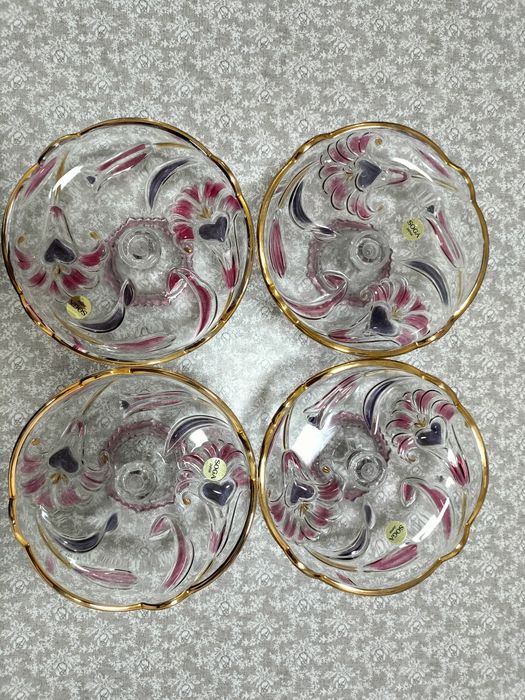 Продаётся тортница Soga