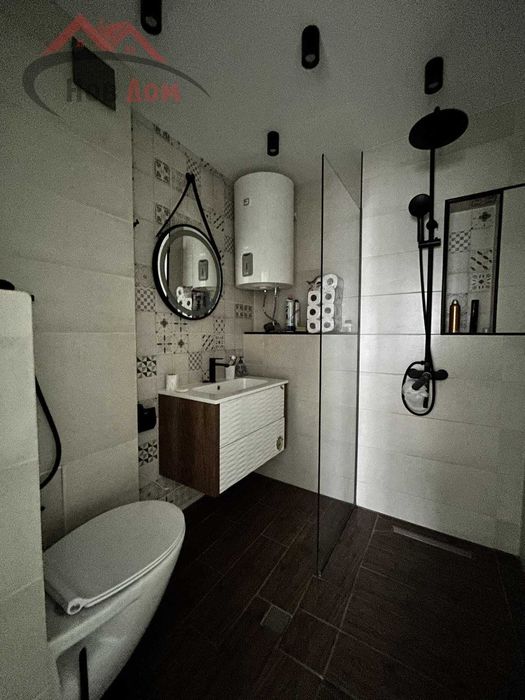 Тристаен с ГАРАЖ в цената