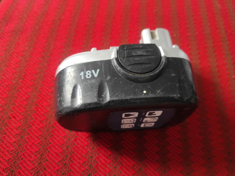 Acumulator bormașină de 18 V si 1200 mAh