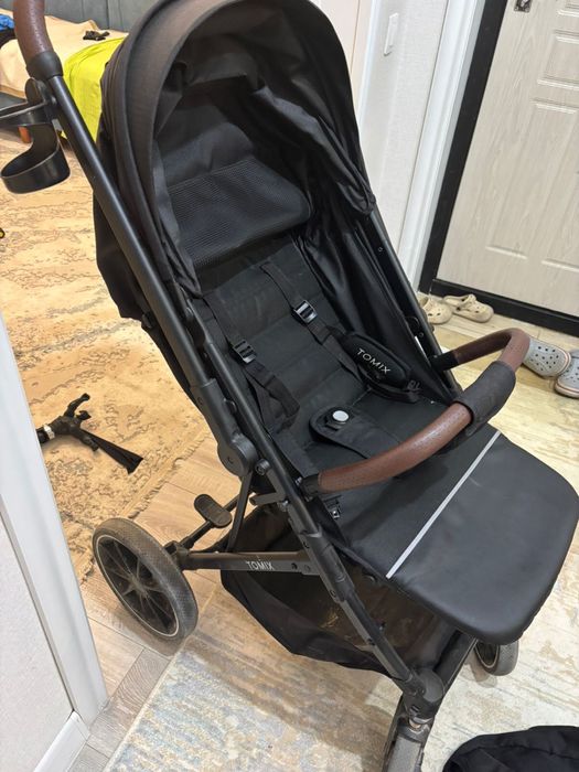 Продам коляску Tomix