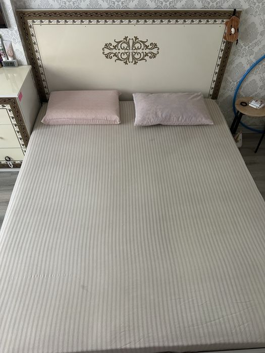 Продаю кровать 2 местный