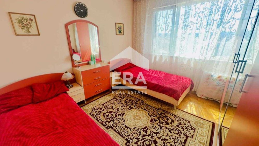 Продава се Четиристаен апартамент в Варна, Център - 102 кв.м за 1960 €/кв.м - Снимка #15