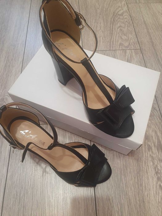 Sandale elegante