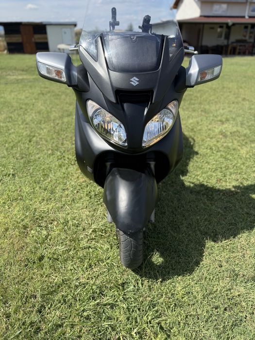 Suzuki Burgman Executive 650 ABS