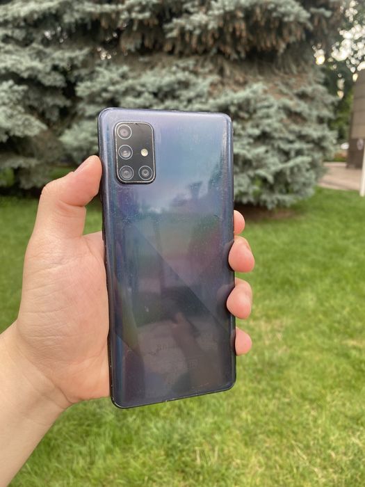 Samsung Galaxy A71. 6/128