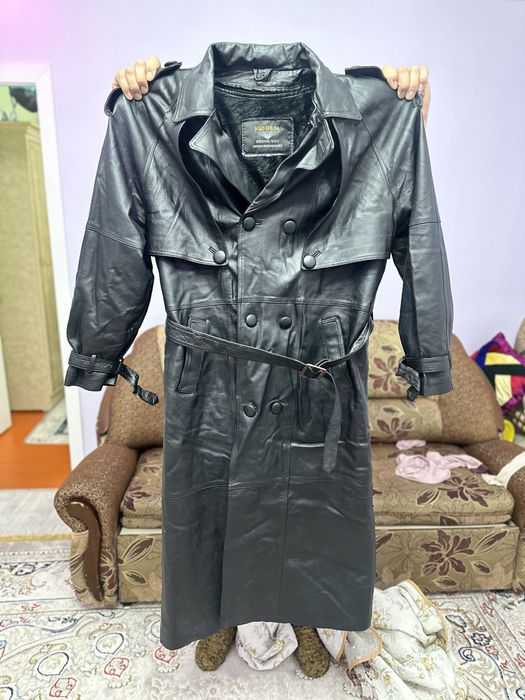 Плащ кожанная с семным мехом. Нат кожа из 90х