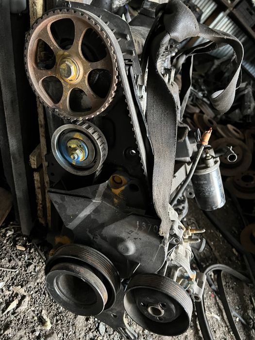 Двигатель на Пассат, Гольф 2 1.8 обьем