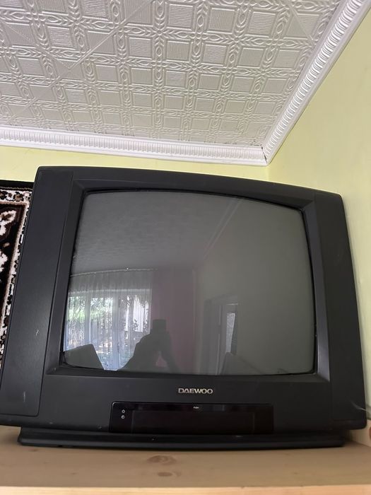 Отдам бесплатно телевизоры