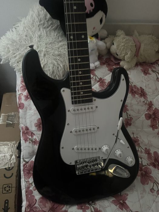 Chitara + amplificator (a fost cumparat)