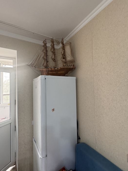 Холодильник Indesit