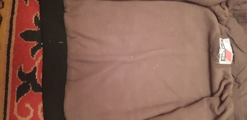 Продам осении куртки