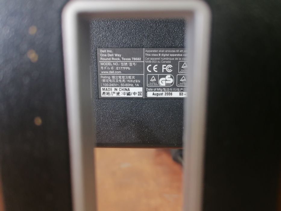Монитор Dell 17" (E177FPb) + кабели в комплекте