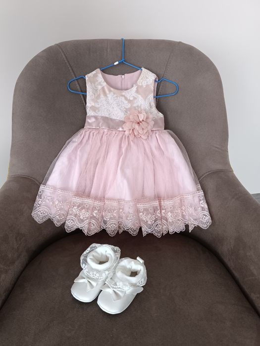 Официална рокля за бебе