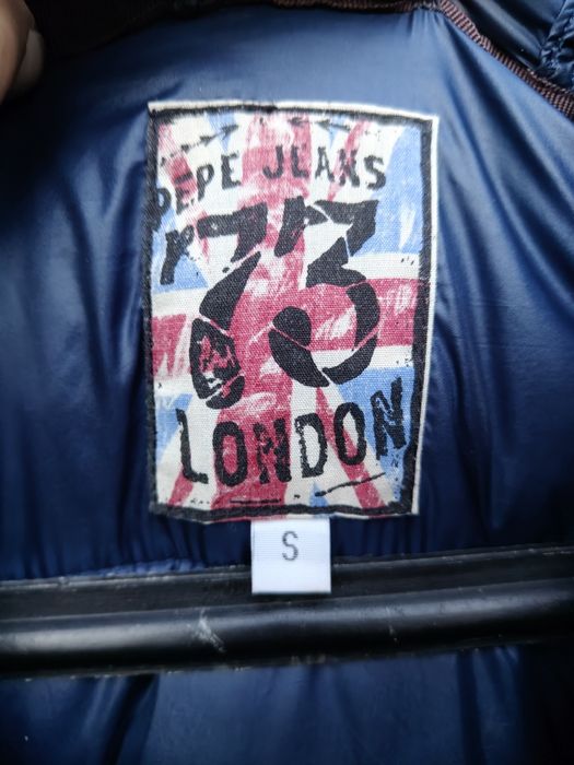 Продавам мъжко яке Pepe Jeans 733