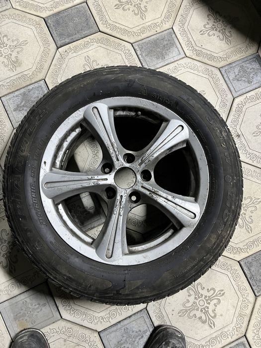 Р16 запаска одна штука состояние хорошая