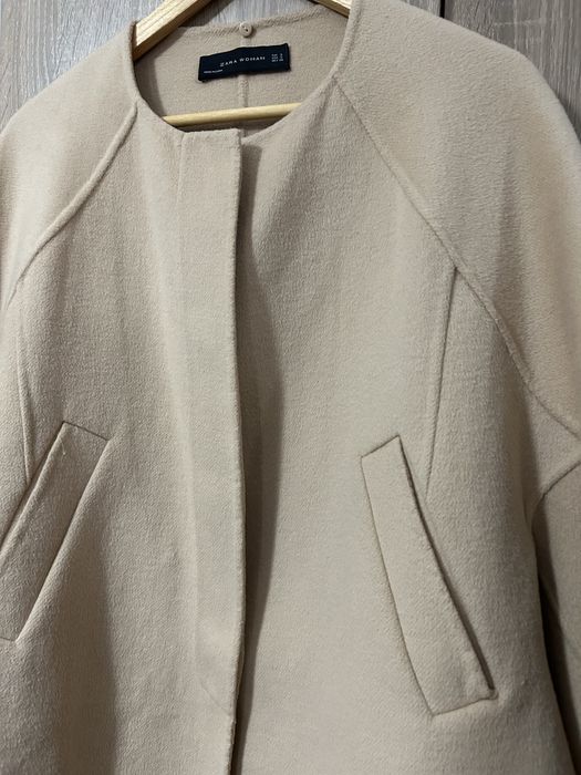 Елегантно дамско палто