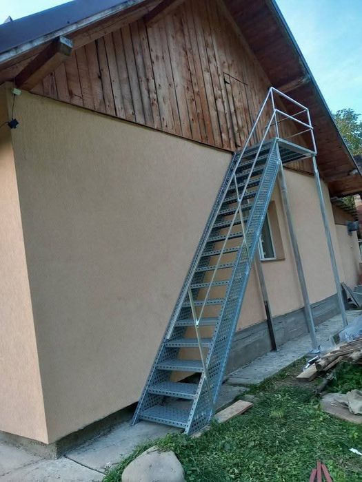 Scarii metalice zincate