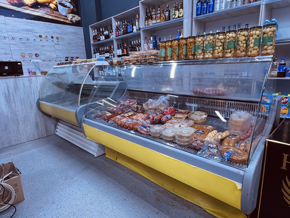 Витринные холодильники