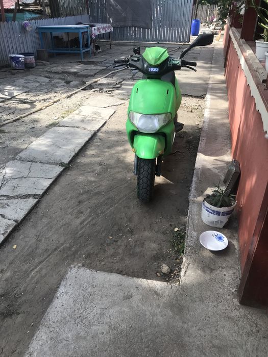 Vand scuter derbi 50cc