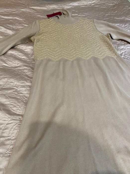 Новое трикотажное платье