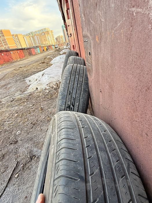 Продам летние шины 215/60/17