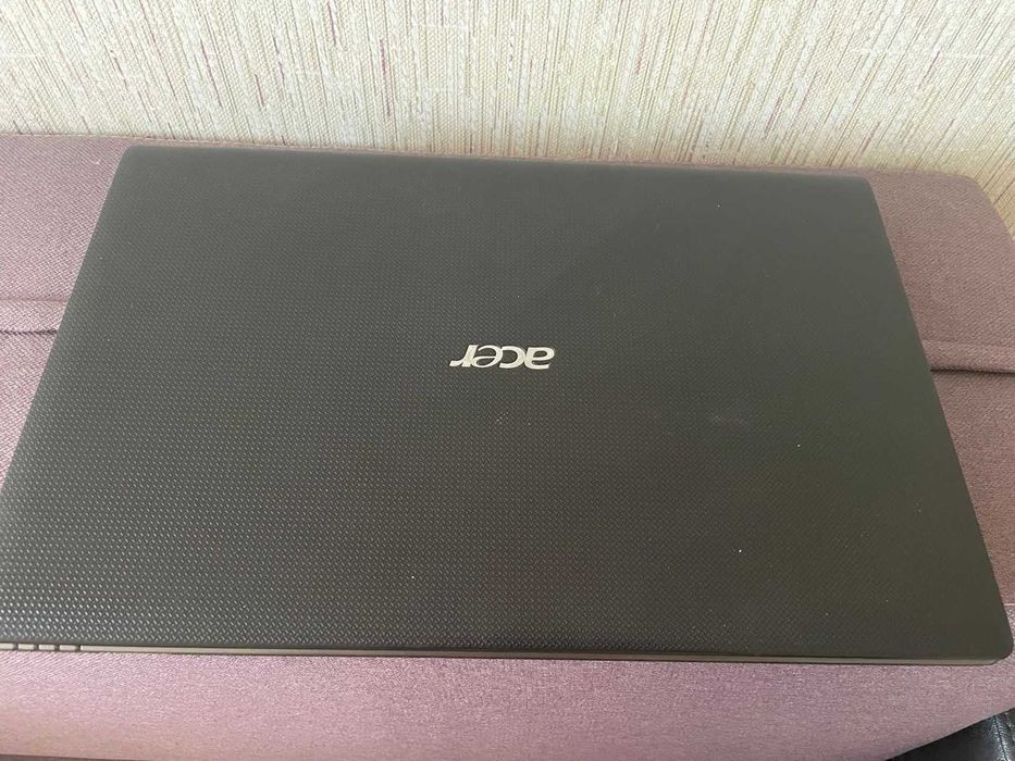 Продам 4х ядерный ноутбук Acer