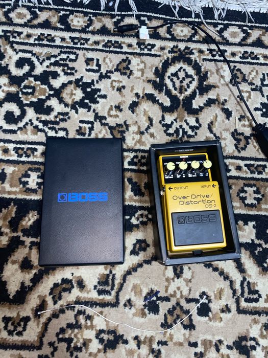 Boss OS-2 OverDrive/Distortion — педаль эффектов