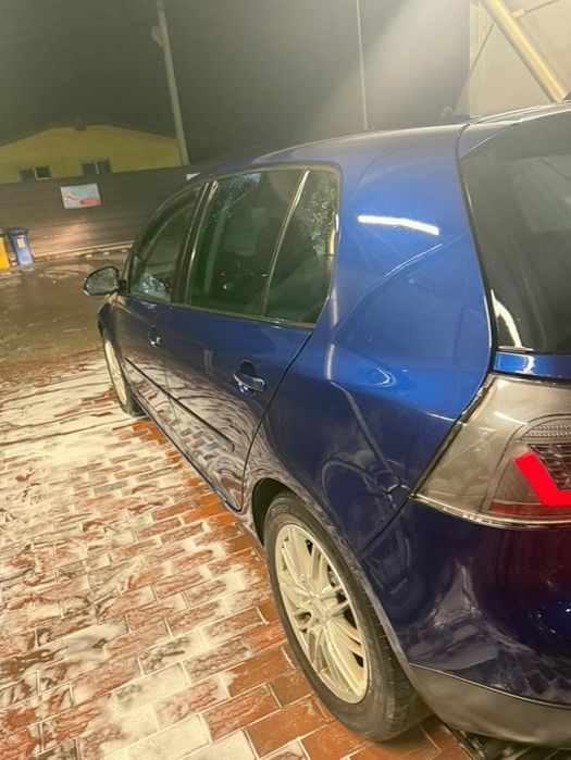 Vând golf 5 gt 1.4