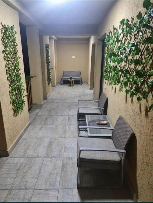 Inchiriez apartament 2 camere ultracentral complet utilat si mobilat