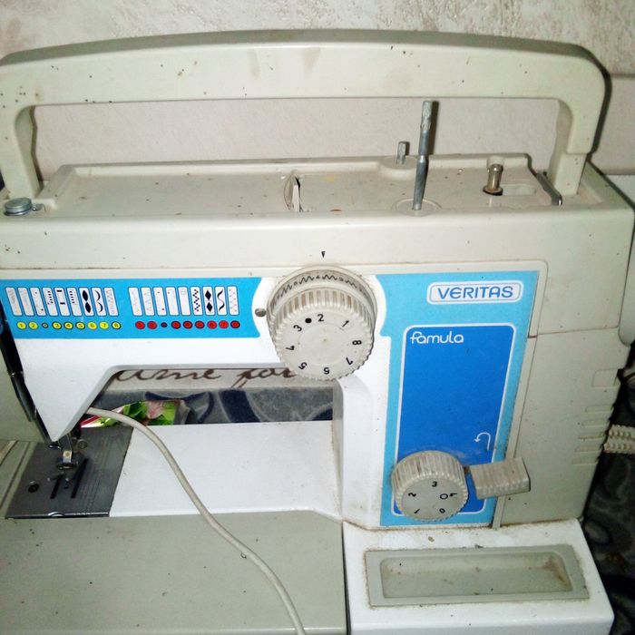 Тикув машинаси сотилади