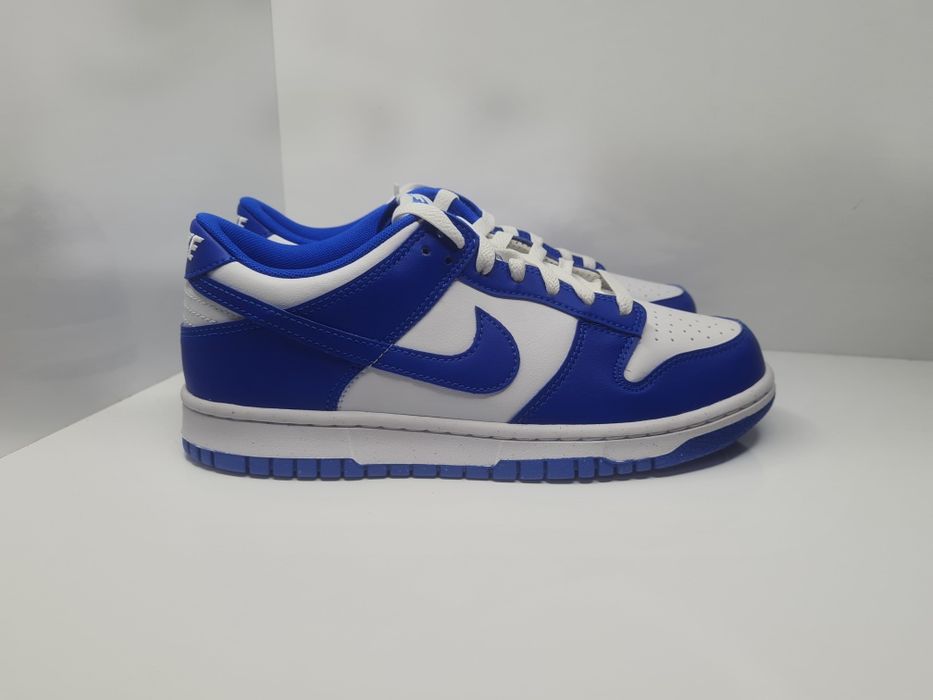 Кецове Nike Dunk Low

Чисто нови с кутия.

Размер 39 стелка 24.5см.
Ра
