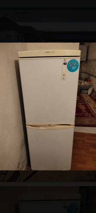 Мұздатқыштар кір жуғыш машиналар  әр түрлісі бар істеп тұр