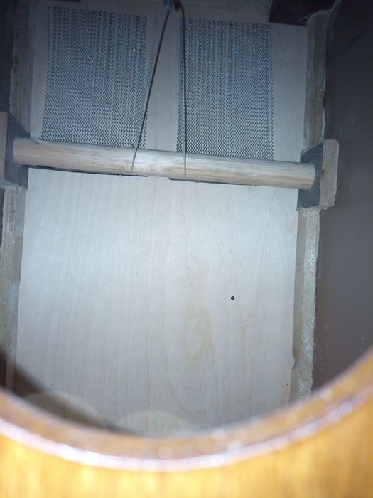 Cajon toba-percutie Nou