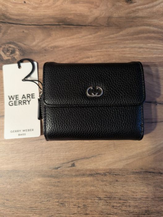 Черен дамски портфейл Gerry Weber
