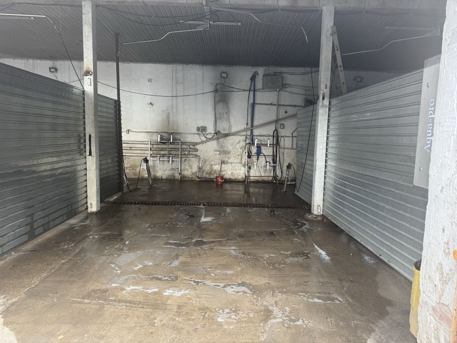 Продам самомойку, 3 поста, 1 грузовой.