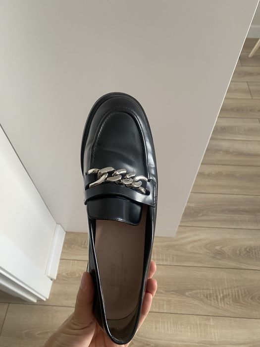 Продам кожаные лоферы от бренда Basconi
