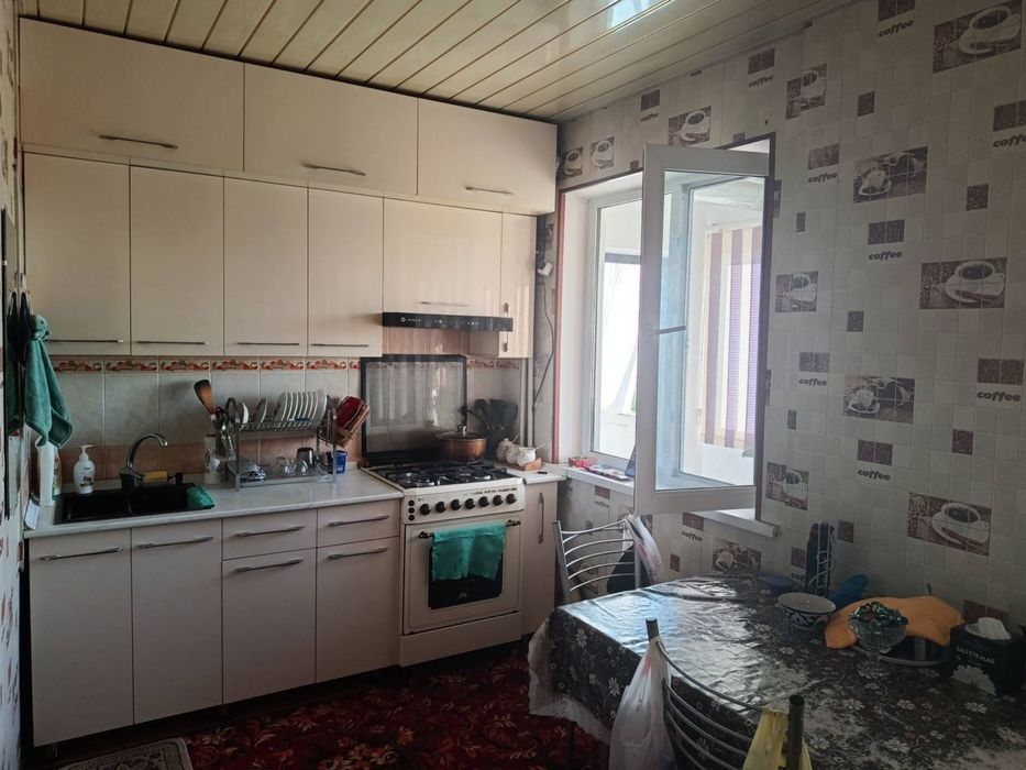 Дружба 4/6/9 Сррем 120 кв.м ор: Сой ресторан Комолон ош