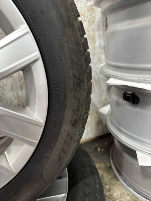Jante OEM VW 17 5x112 ET38 Golf Passat Octavia + 215/55 R17 iarna