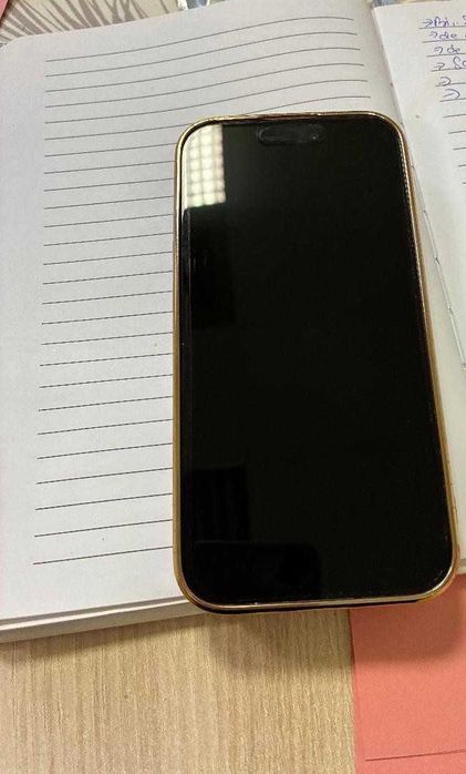 de vanzare iphone 15 roz