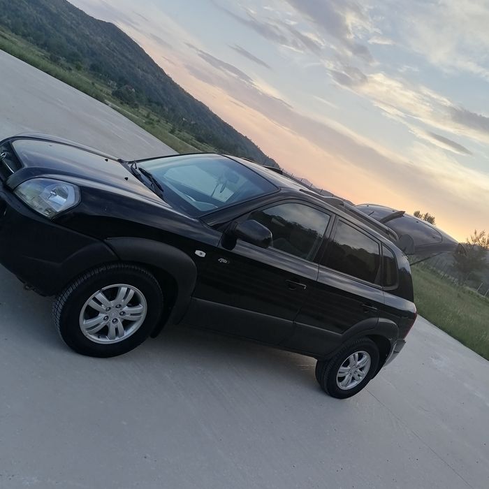 Vând hyunday tucson 2.0 disel 4x4