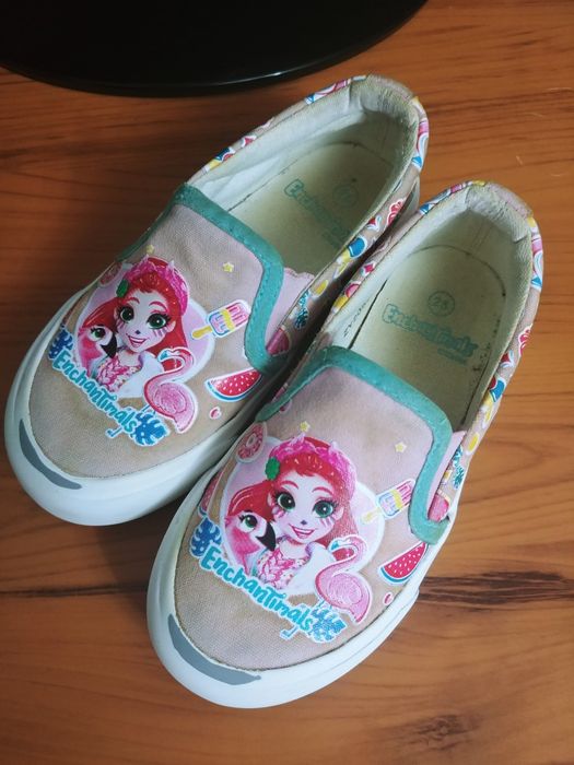 Продаю слипоны на девочку