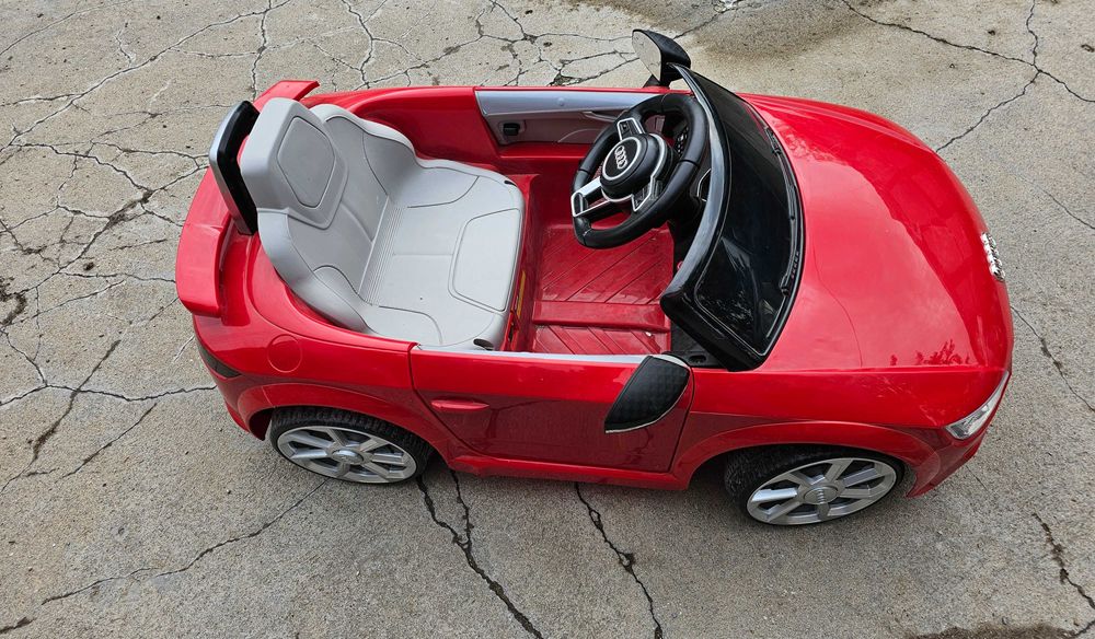 Акумулаторна кола с родителски контрол 6V AUDI TT ЧЕРВЕН