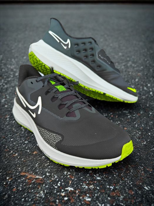 Adidași Nike Air Zoom Pegasus Shield originali top