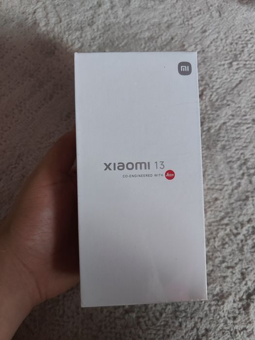 Xiaomi 13 новый запечатанный