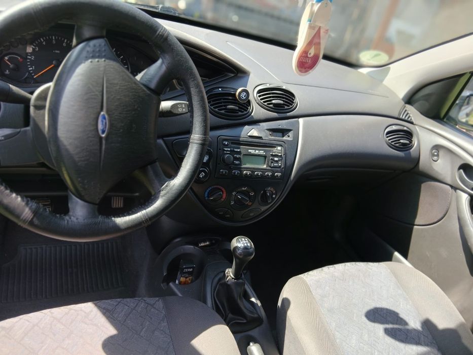 Un Ford focus pentru incepetori