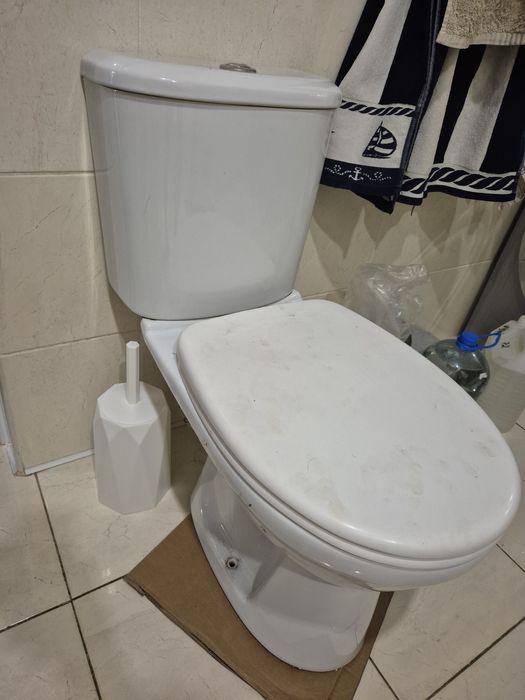 продам унитаз...