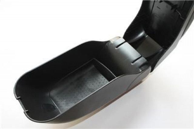 Барче за автомобил нов подлакътник универсален,черен кожен за кола,