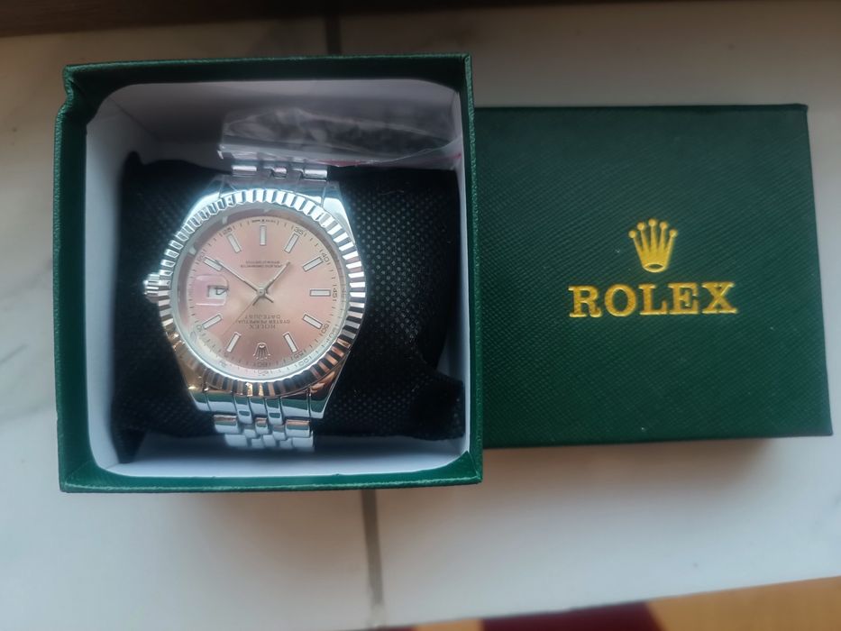 Rolex часовник с дата