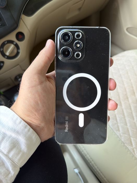 Redmi note 12R.