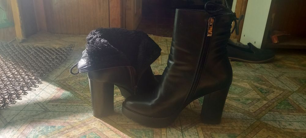 Ботинки 37 размер